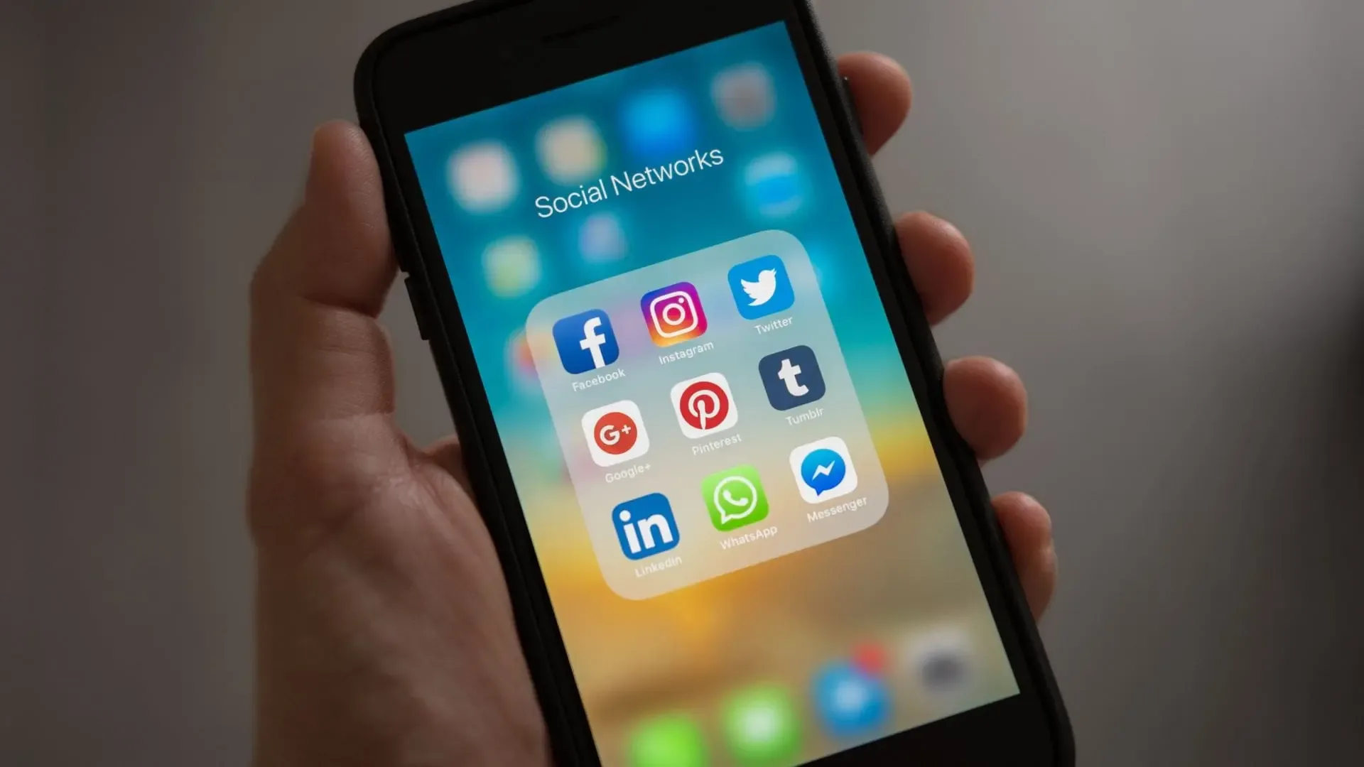 Social media algoritmes en de Digital Services Act | KGOM
