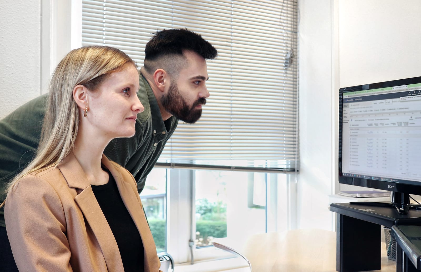 Anke en Edwin samen aan het werk